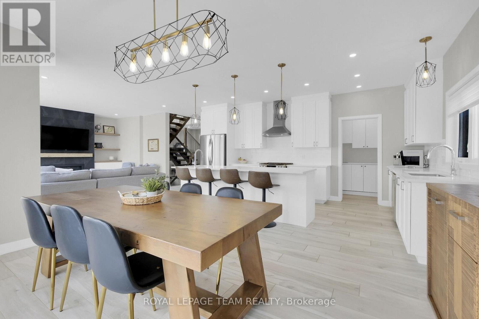 Plenty of cabinet & counter space. - 504 Barrage Street, Casselman, ON - Indoor