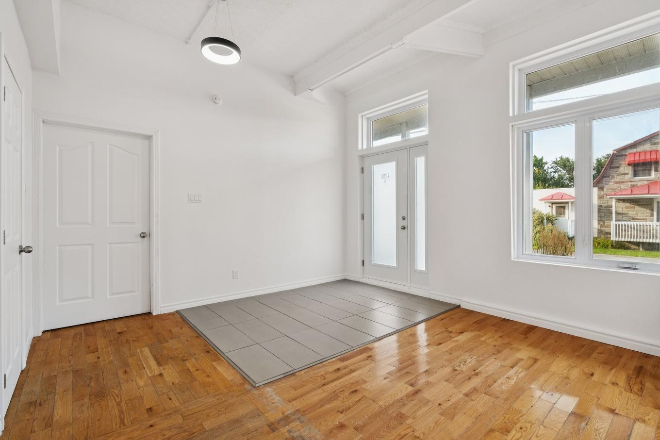 Hall - 3-1292 Ch. De L'Église, Saint-Polycarpe, QC - Indoor Photo Showing Other Room