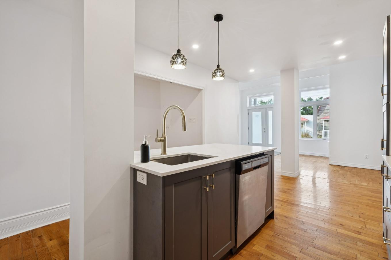 Kitchen - 3-1292 Ch. De L'Église, Saint-Polycarpe, QC - Indoor Photo Showing Kitchen