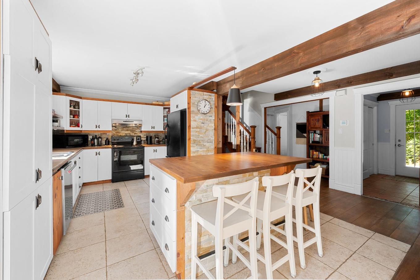 Kitchen - 390 Rue Du Clos-Du-Meunier, Prévost, QC - Indoor