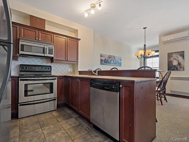 Kitchen - 10-270 Rue Du Mont-Plaisant, Mont-Tremblant, QC - Indoor Photo Showing Kitchen