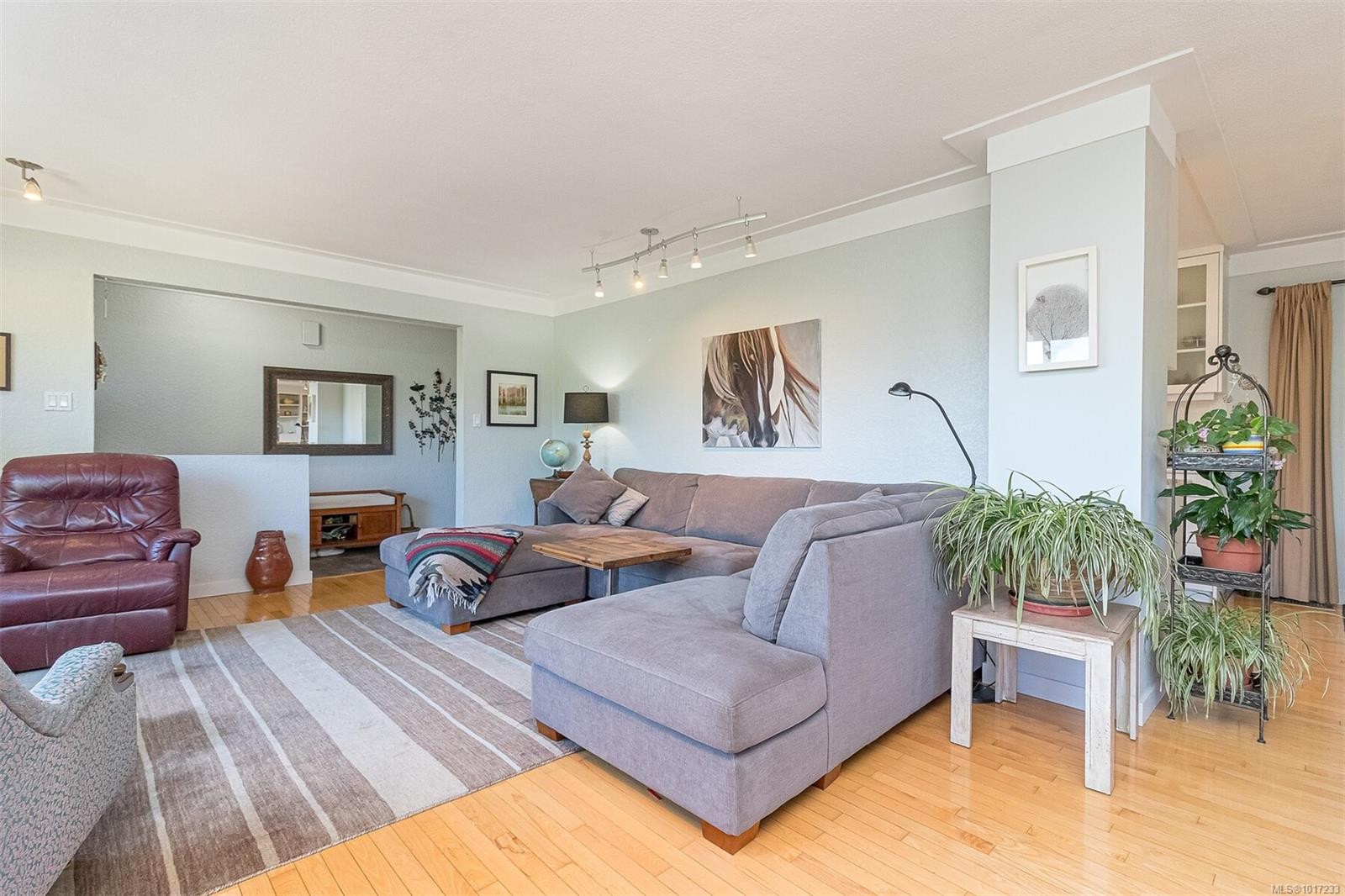 1961 Hovey Rd, Central Saanich, BC