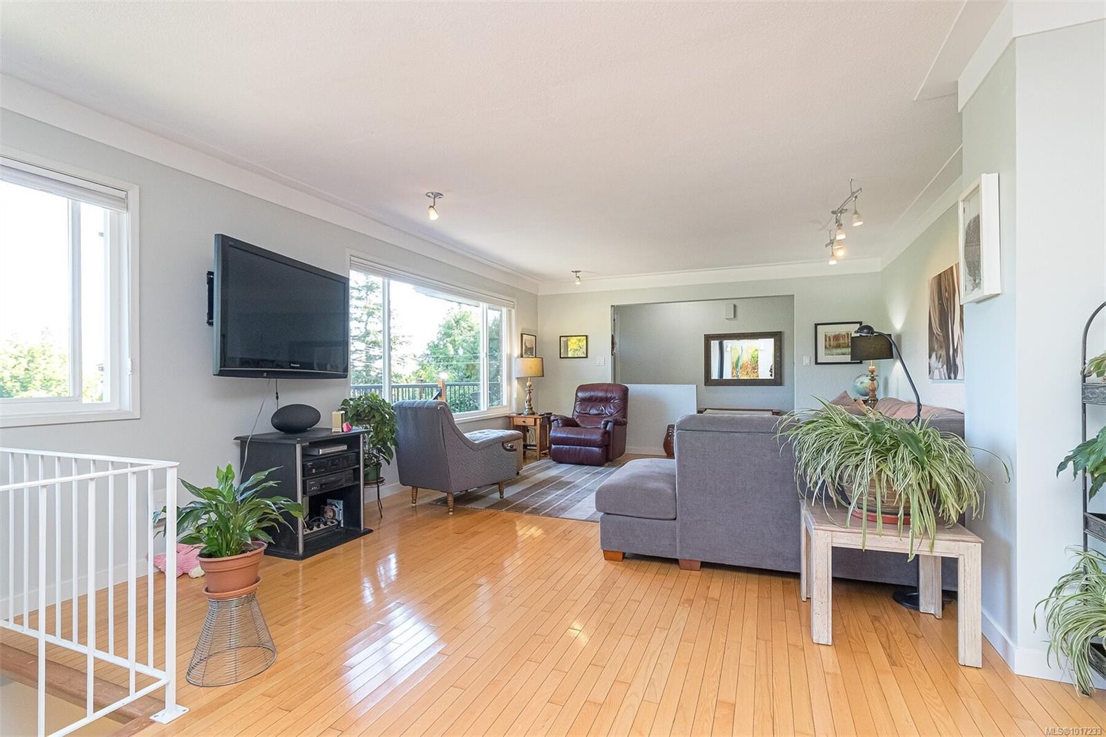 1961 Hovey Rd, Central Saanich, BC