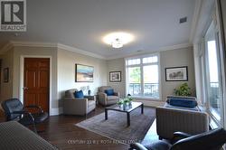 MAIN ENTRANCE SITTING AREA -