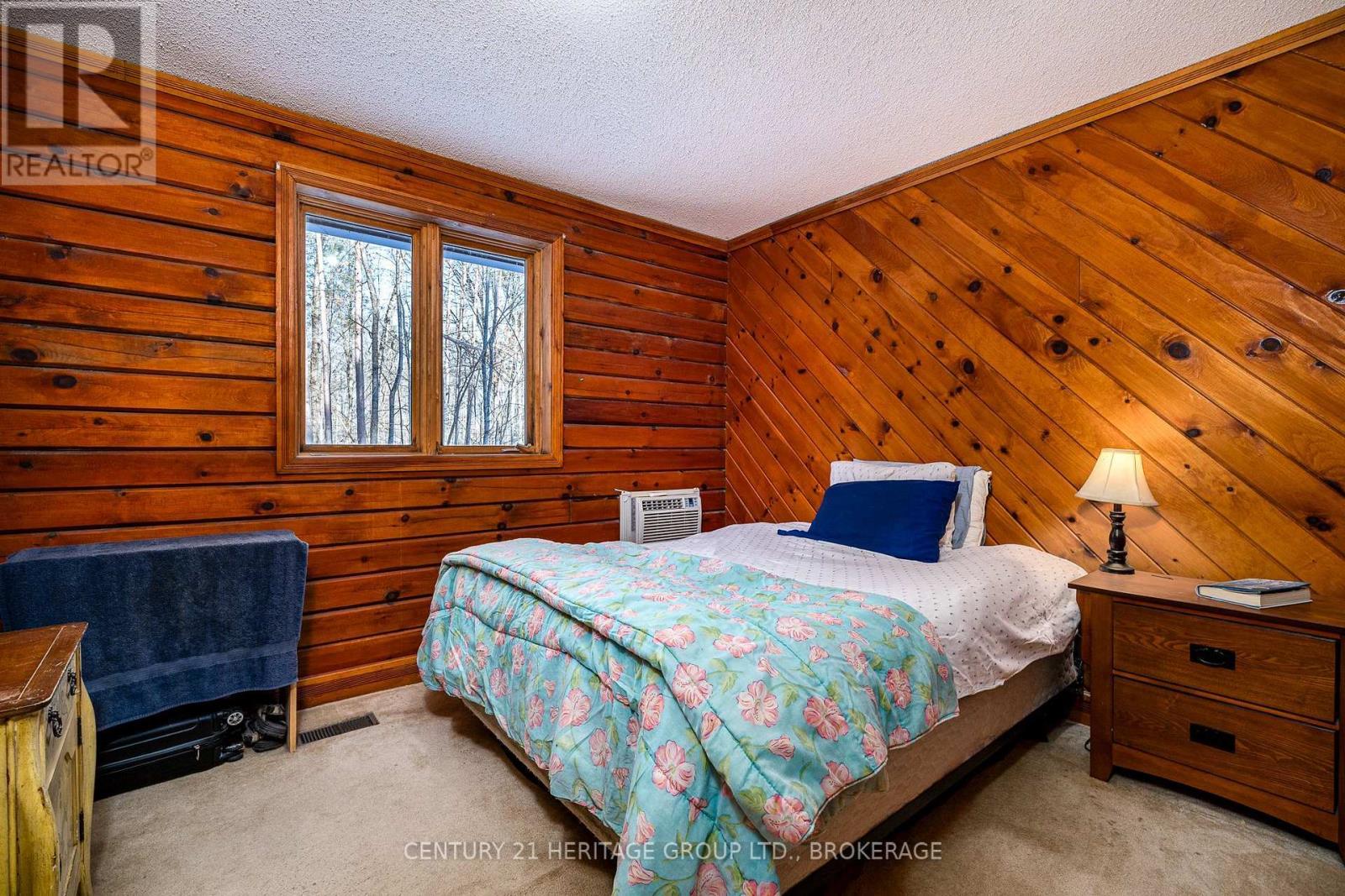 19 Mccrea Court E, Tweed (Hungerford (Twp)), ON - Indoor Photo Showing Bedroom