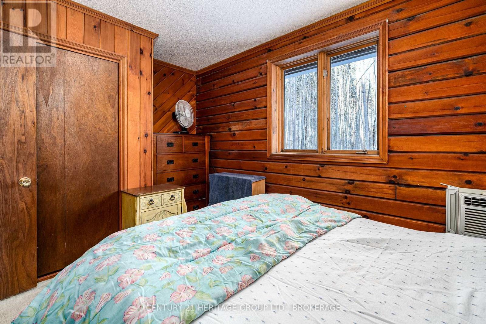 19 Mccrea Court E, Tweed (Hungerford (Twp)), ON - Indoor Photo Showing Bedroom