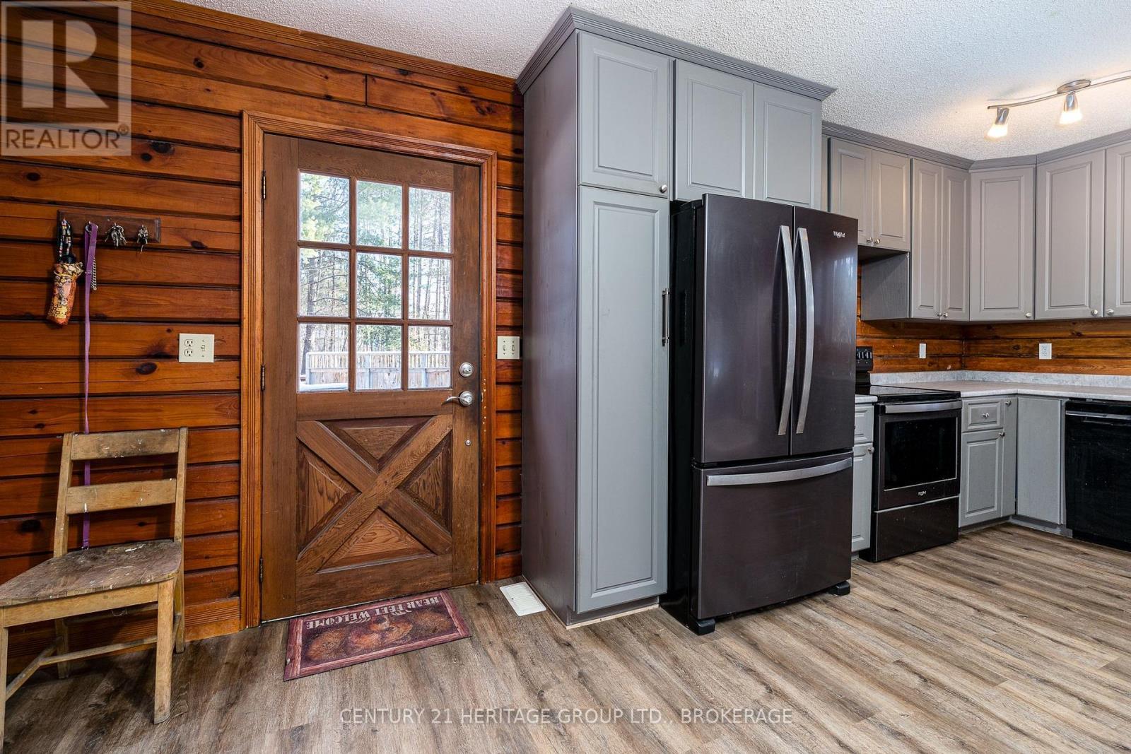 19 Mccrea Court E, Tweed (Hungerford (Twp)), ON - Indoor Photo Showing Kitchen
