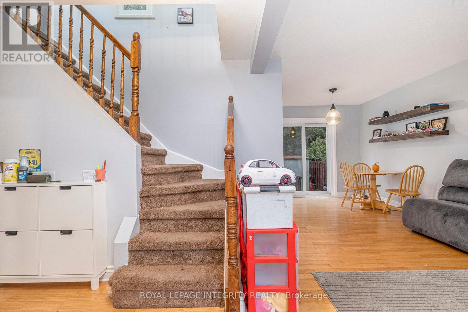 45 Raftus Square, Ottawa, ON - Indoor Photo Showing Other Room