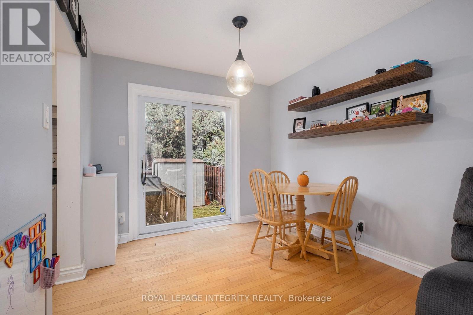 45 Raftus Square, Ottawa, ON - Indoor