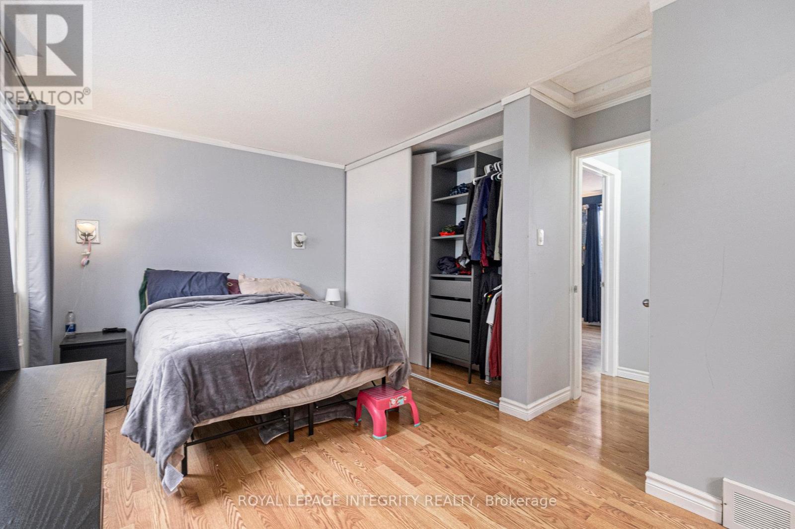 45 Raftus Square, Ottawa, ON - Indoor Photo Showing Bedroom