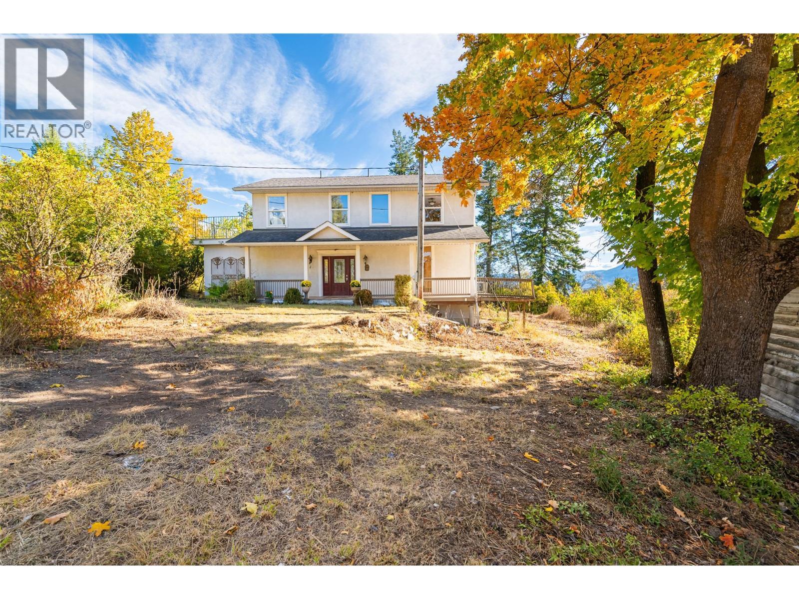 5662 3A Highway, Wynndel, BC - Outdoor