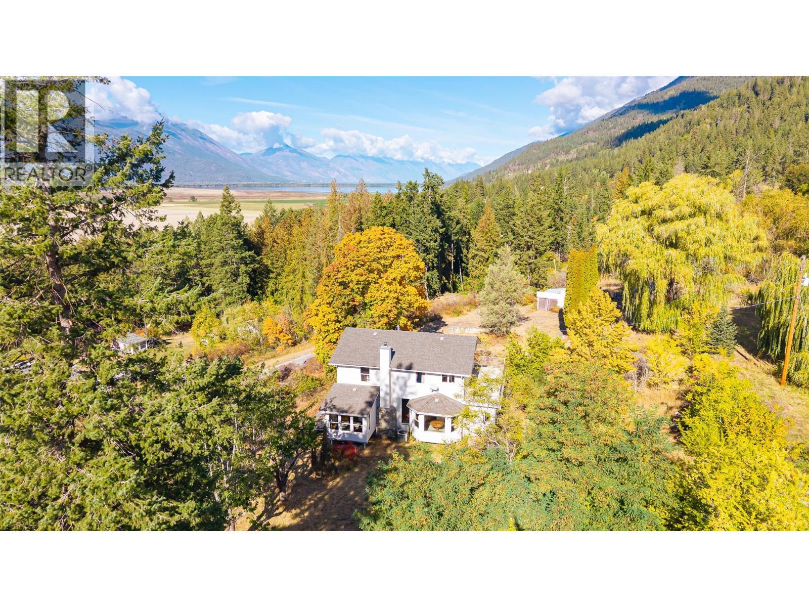 5662 3A Highway, Wynndel, BC - Outdoor With View