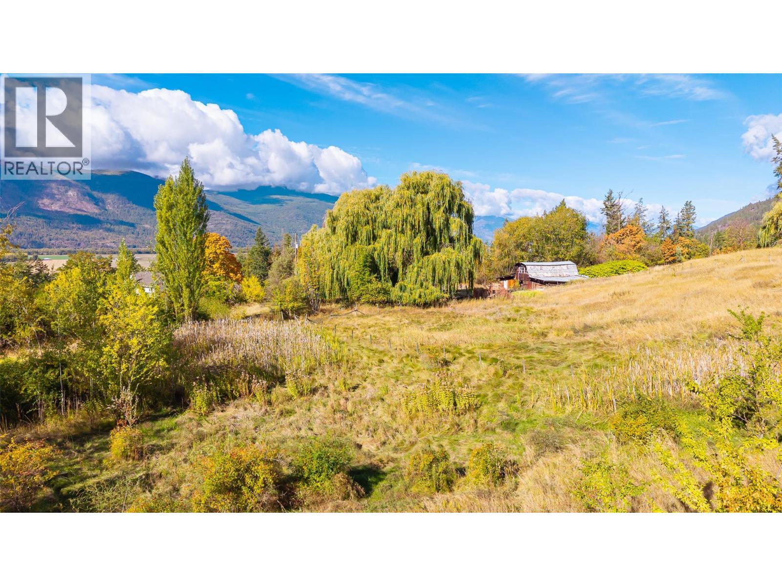 5662 3A Highway, Wynndel, BC - Outdoor With View