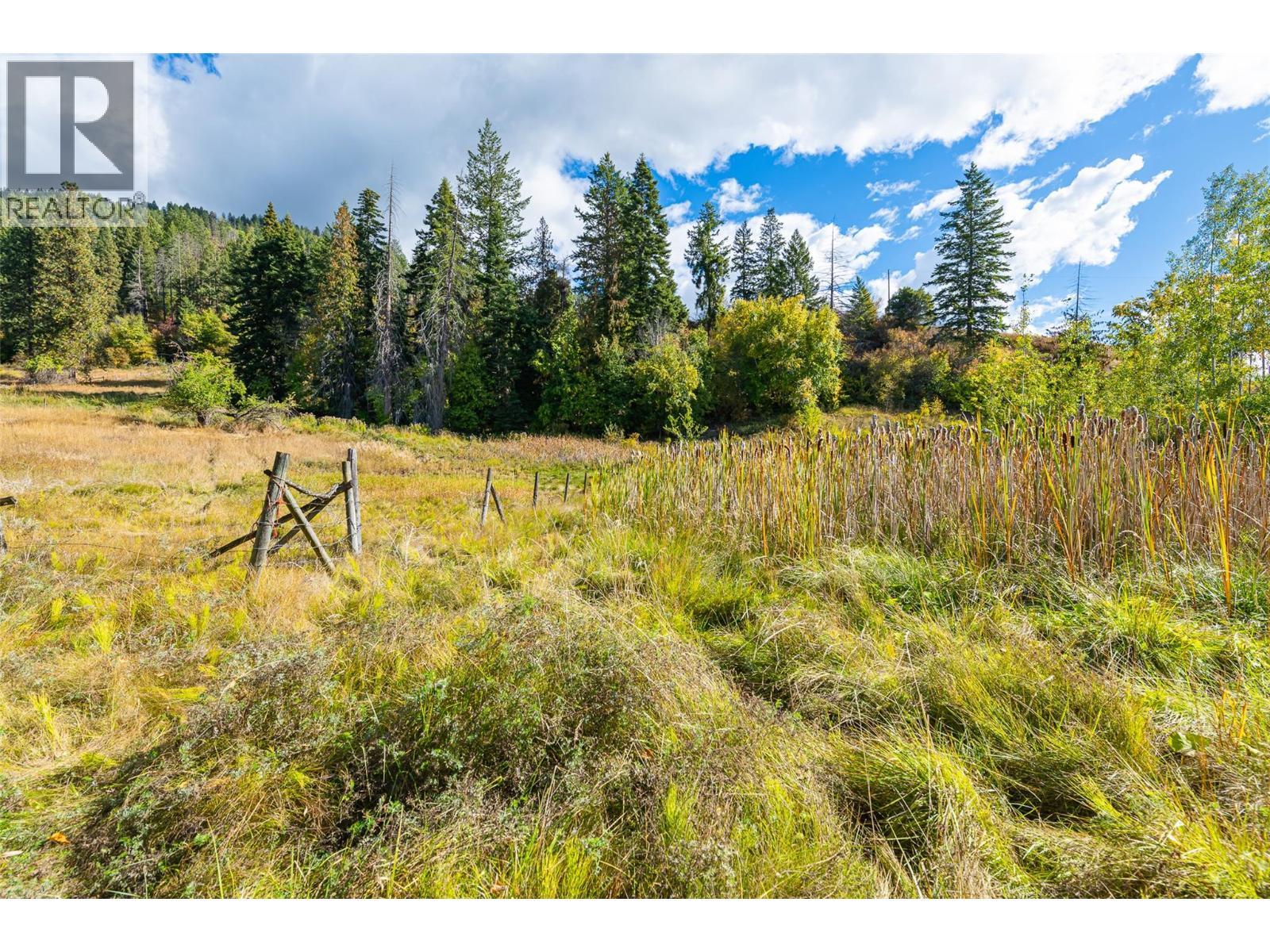 5662 3A Highway, Wynndel, BC - Outdoor With View