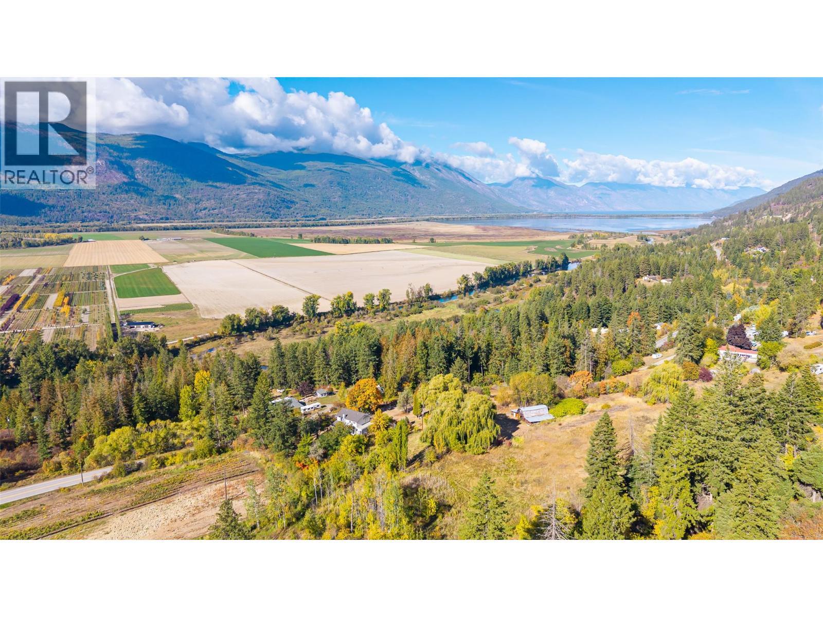 5662 3A Highway, Wynndel, BC - Outdoor With View