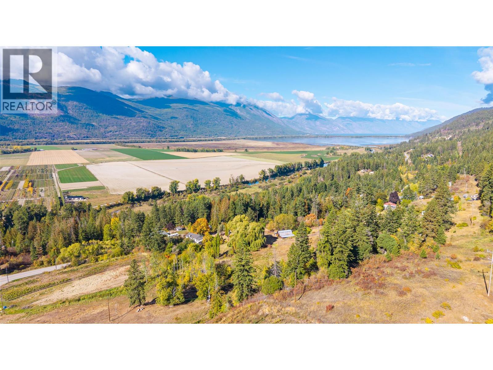 5662 3A Highway, Wynndel, BC - Outdoor With View