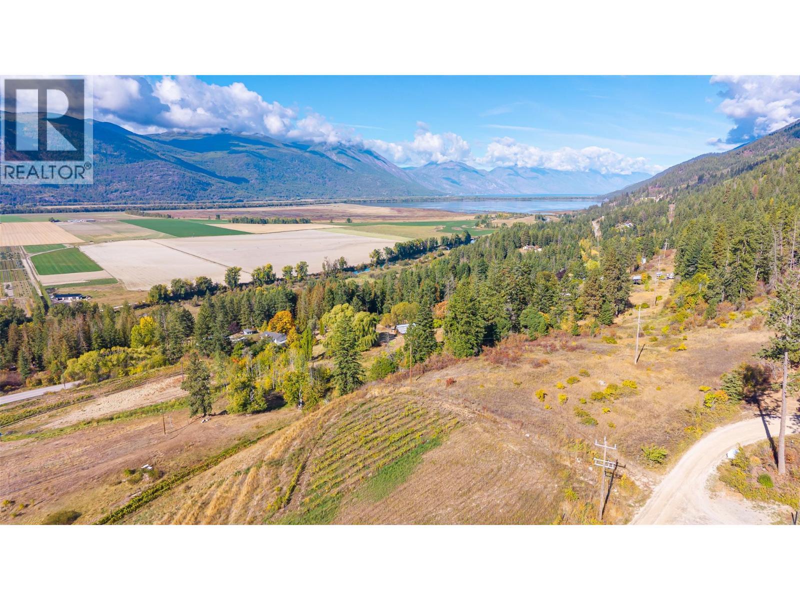 5662 3A Highway, Wynndel, BC - Outdoor With View
