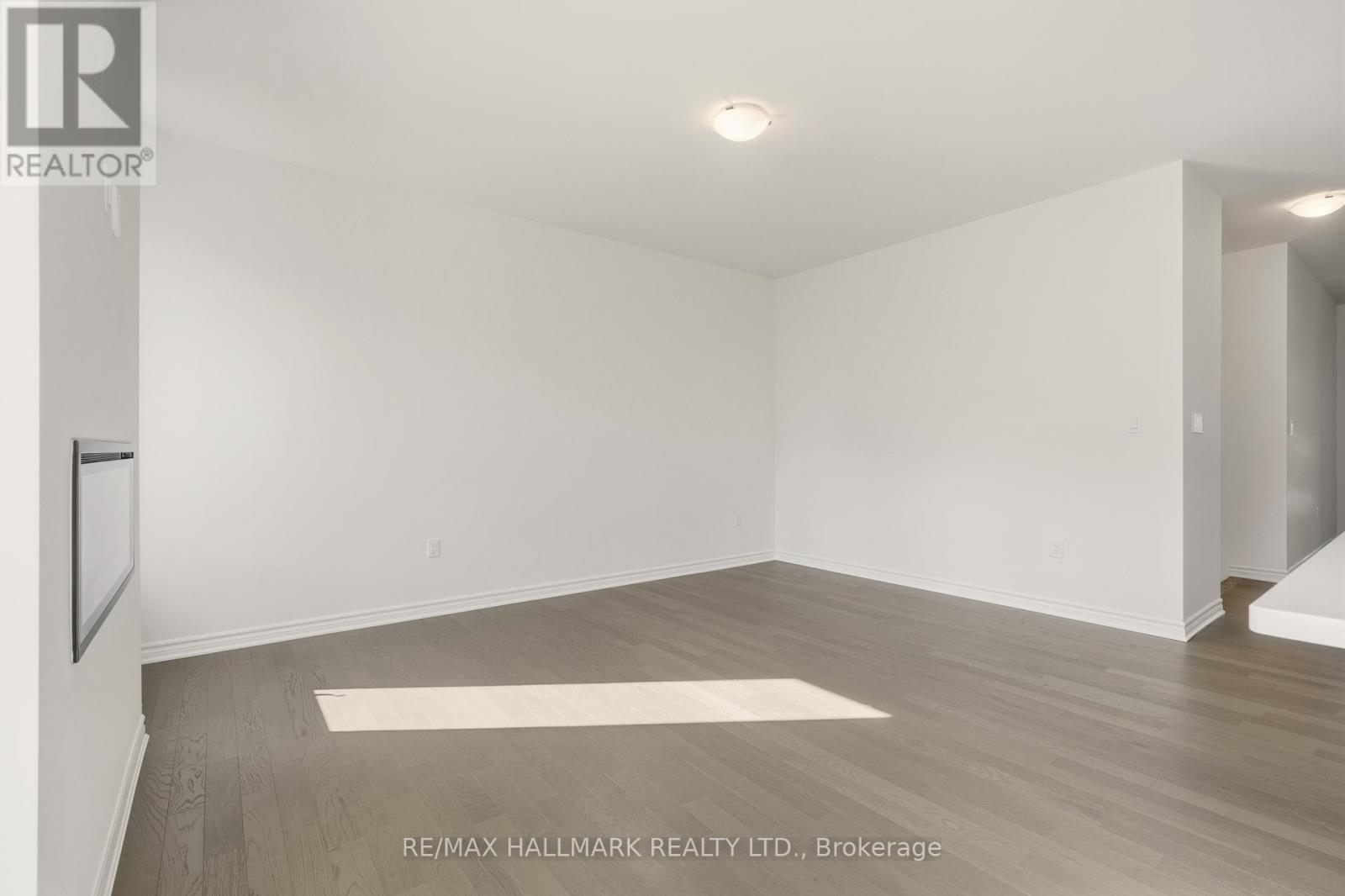 363 Reid Drive W, Barrie, ON - Indoor Photo Showing Other Room