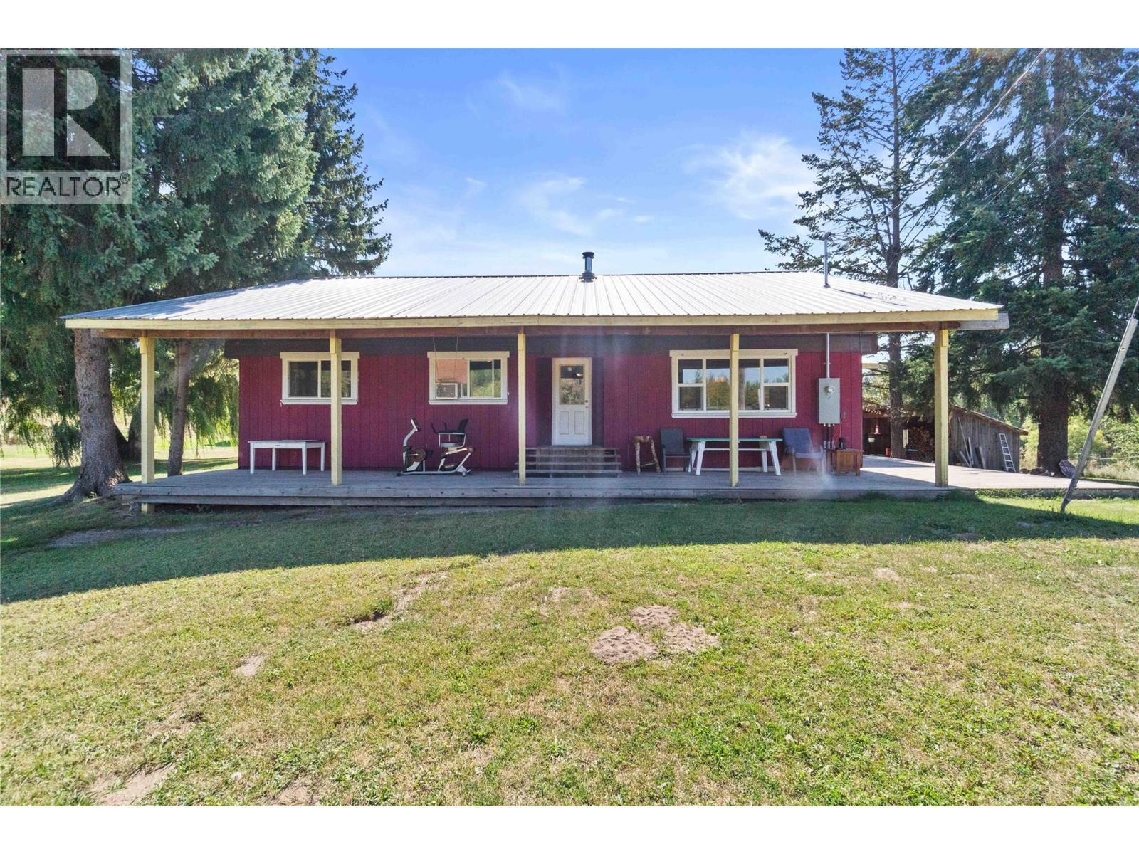 1168 Mallory Road Se, Enderby, BC - Outdoor