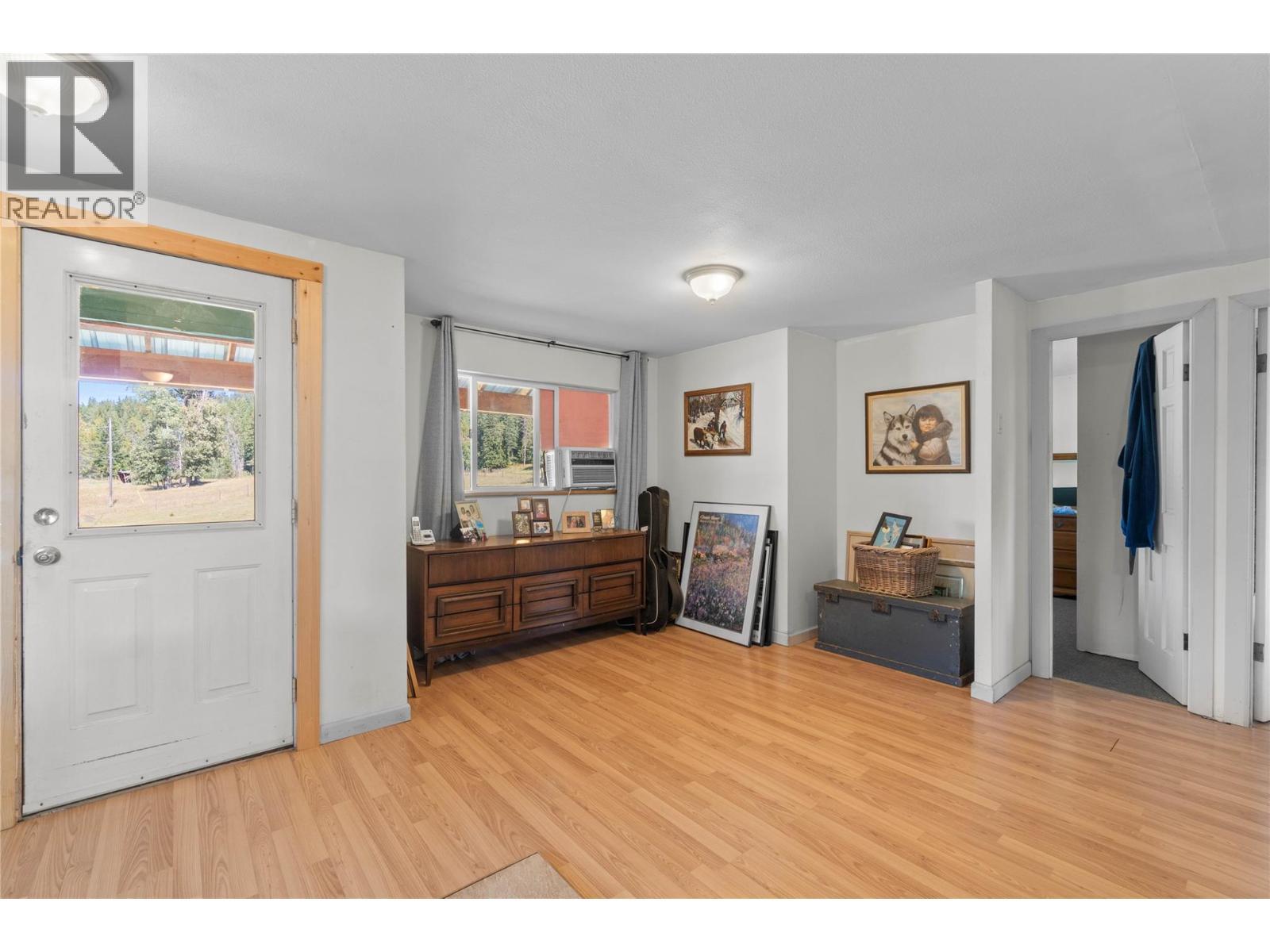 1168 Mallory Road Se, Enderby, BC - Indoor