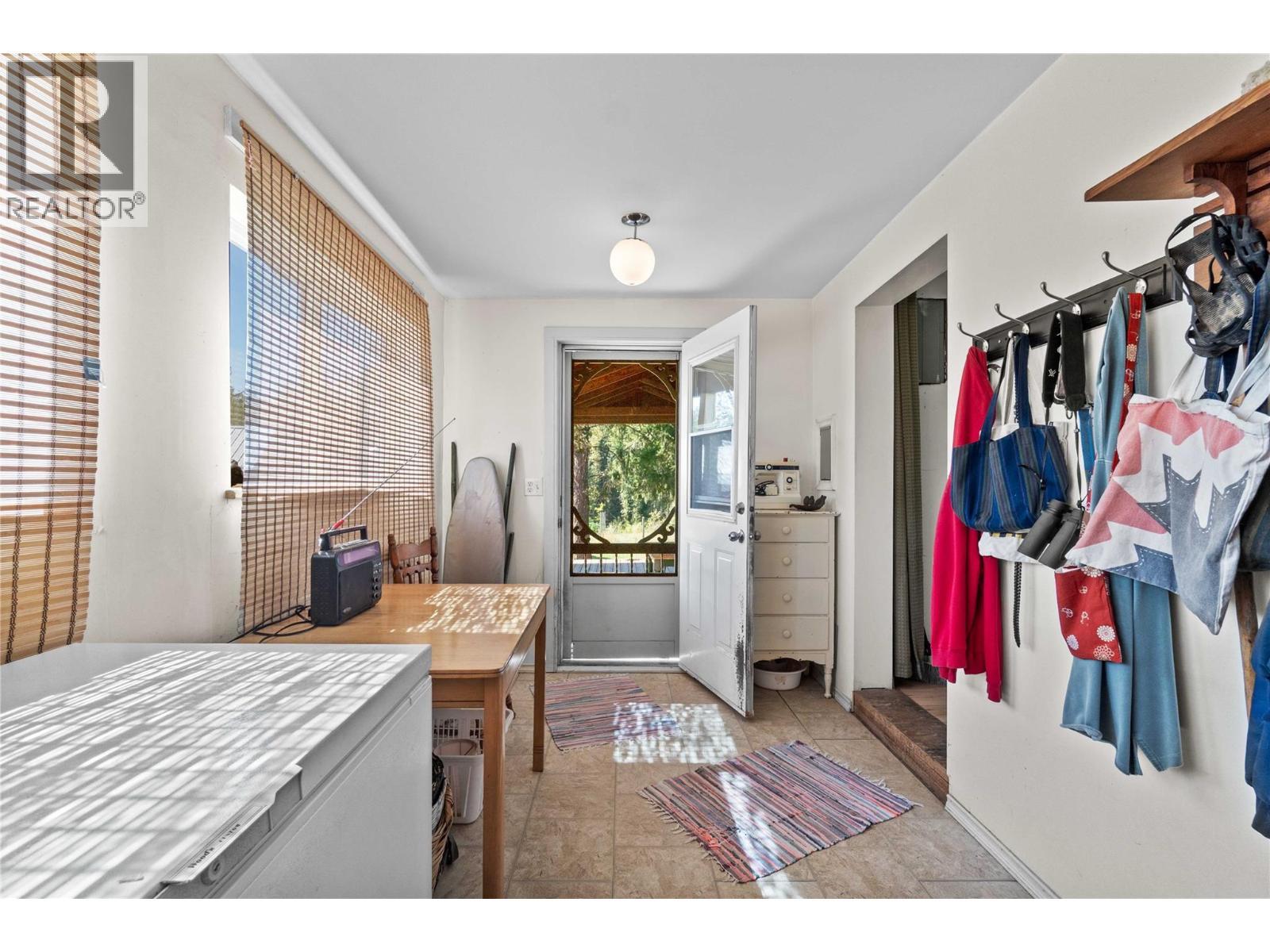 1168 Mallory Road Se, Enderby, BC - Indoor