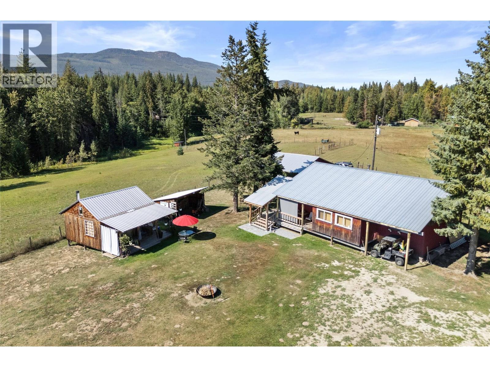 1168 Mallory Road Se, Enderby, BC - Outdoor