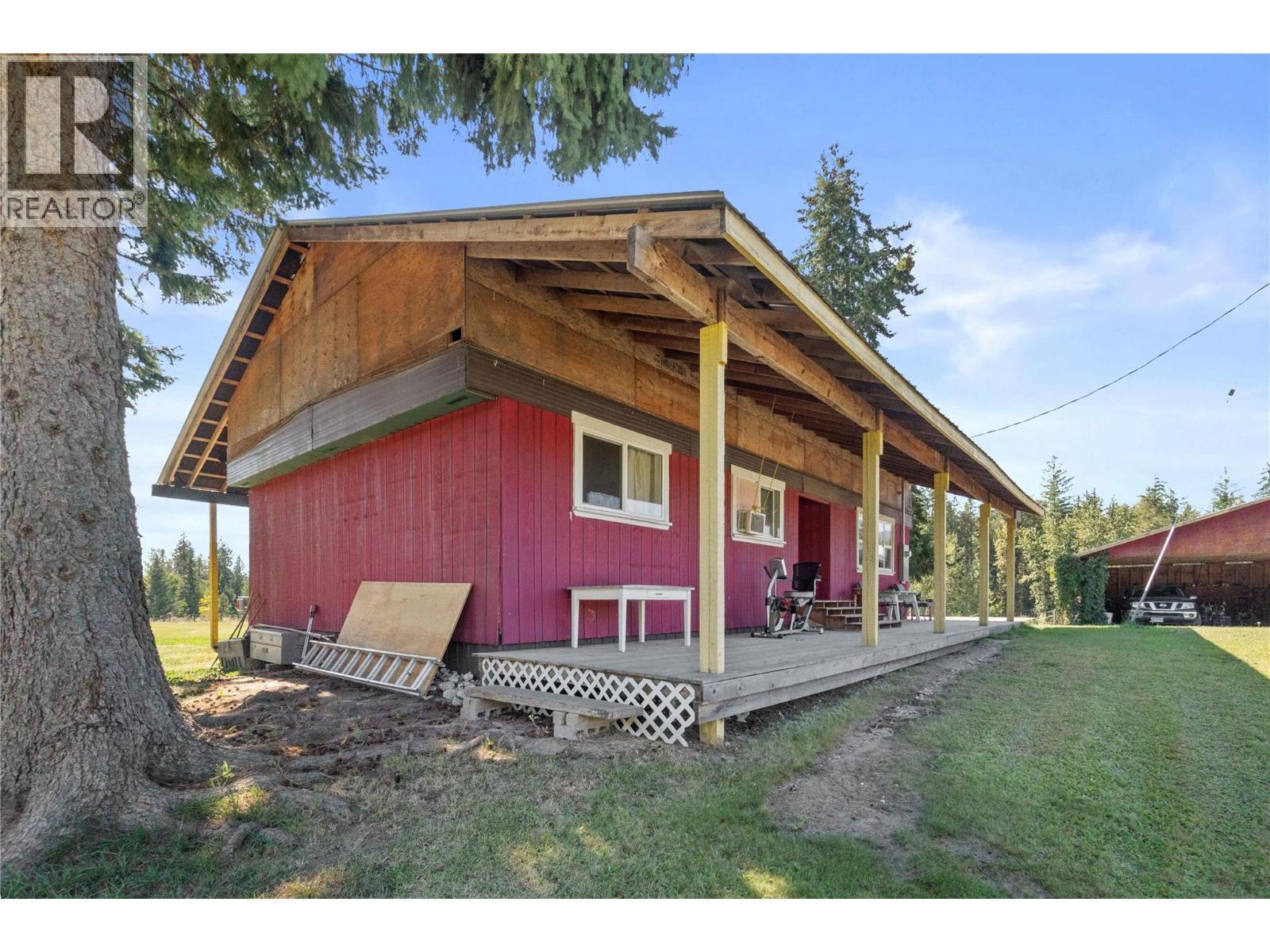 1168 Mallory Road Se, Enderby, BC - Outdoor