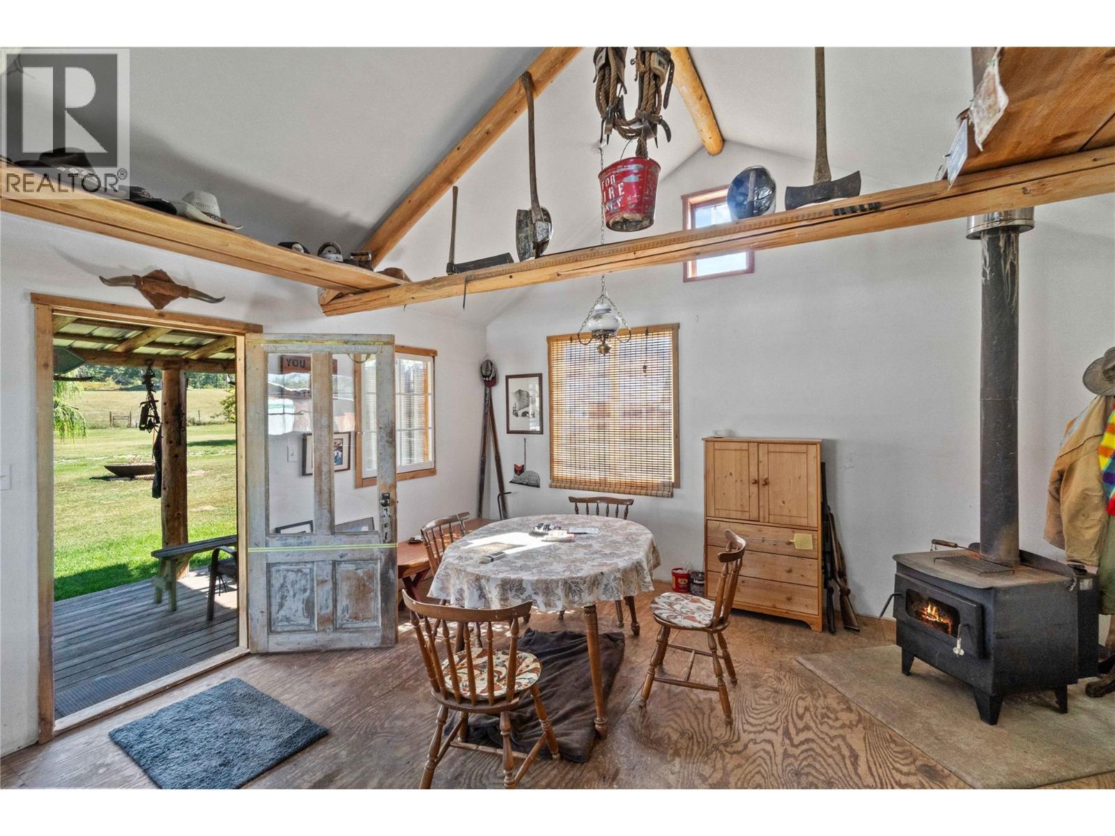 1168 Mallory Road Se, Enderby, BC - Indoor