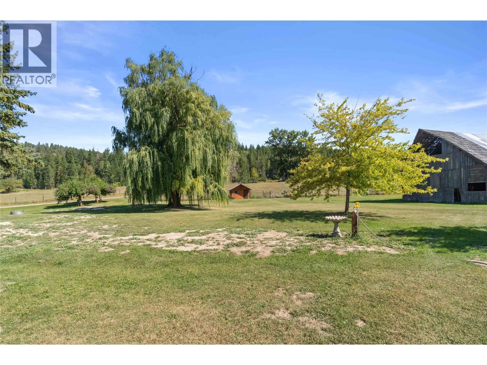 1168 Mallory Road Se, Enderby, BC - Outdoor