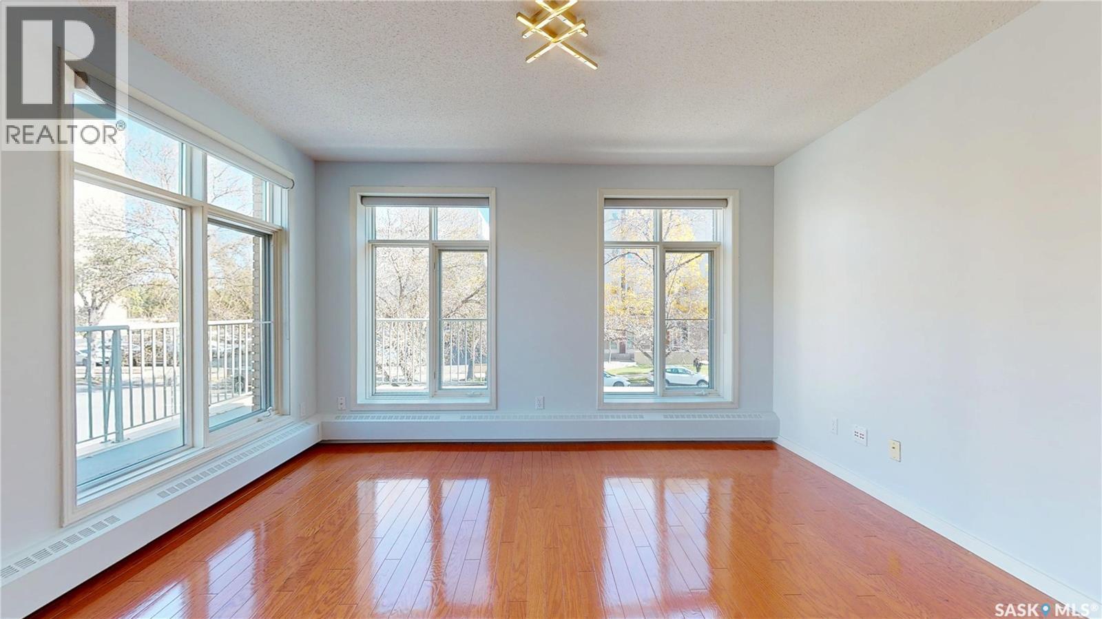 212 2050 College Avenue, Regina, SK - Indoor Photo Showing Other Room