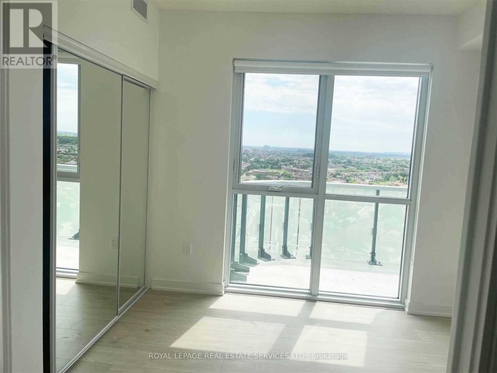 1909 - 8 Nahani Way, Mississauga, ON - Indoor Photo Showing Other Room