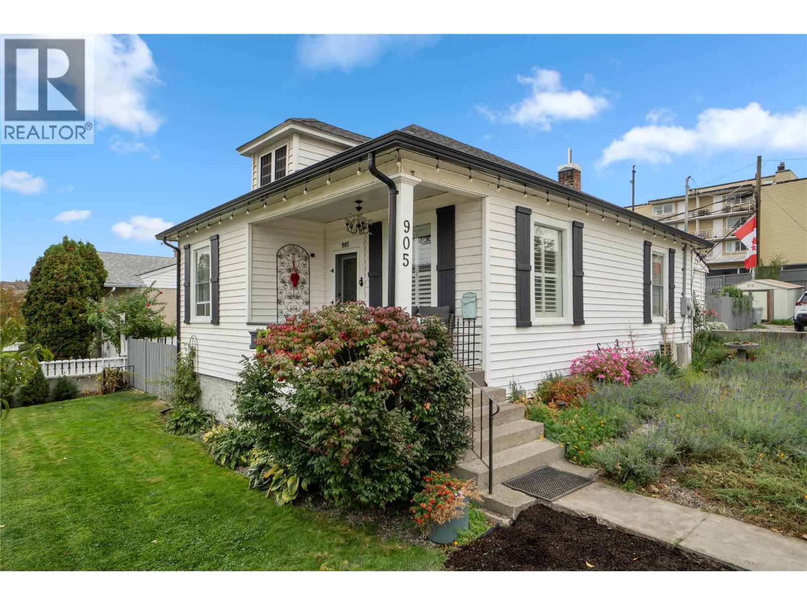 905 Munro Street, Kamloops, BC - Outdoor