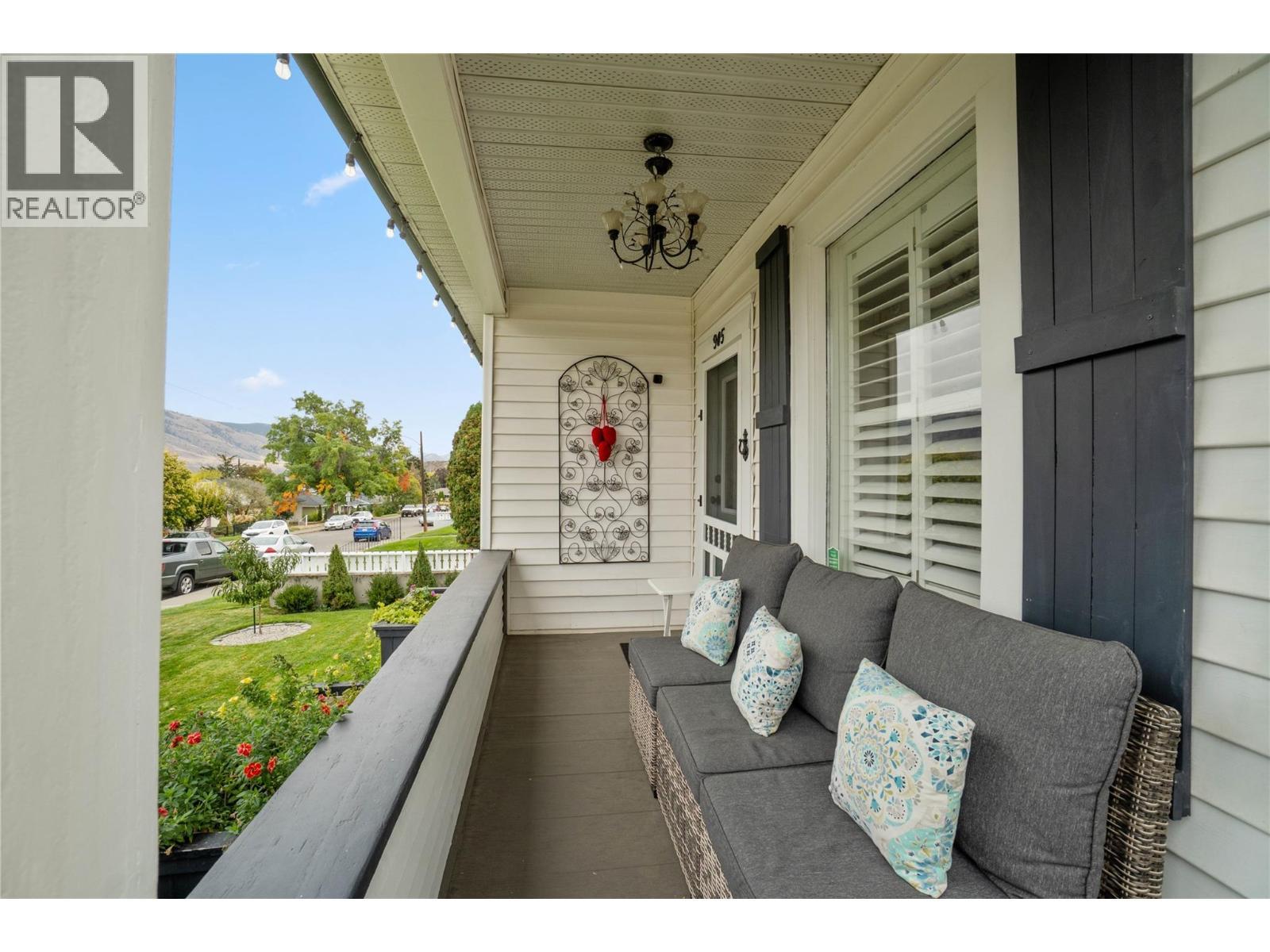 905 Munro Street, Kamloops, BC - Outdoor With Deck Patio Veranda With Exterior