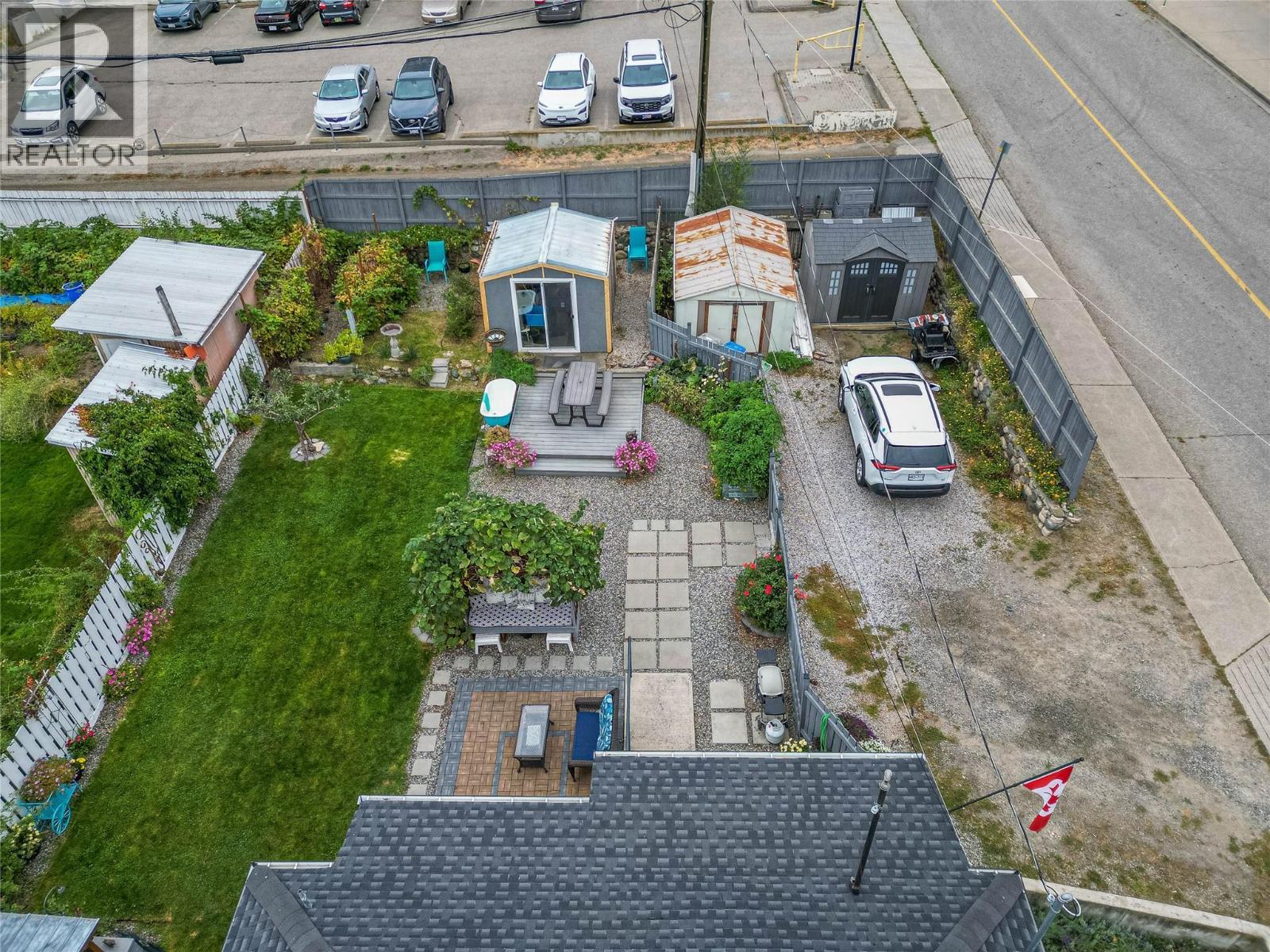 905 Munro Street, Kamloops, BC - Outdoor