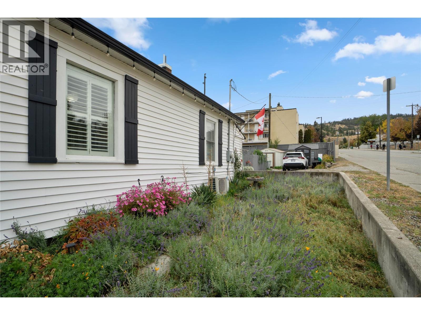 905 Munro Street, Kamloops, BC - Outdoor