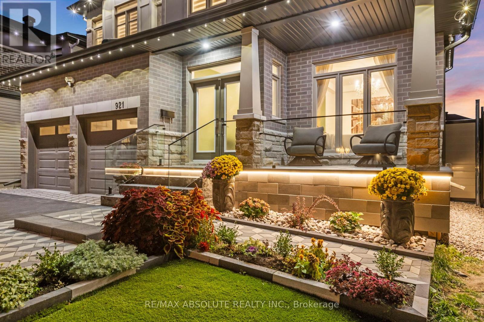 extensive landscaping - 921 Beckton Heights, Ottawa, ON - Outdoor With Deck Patio Veranda