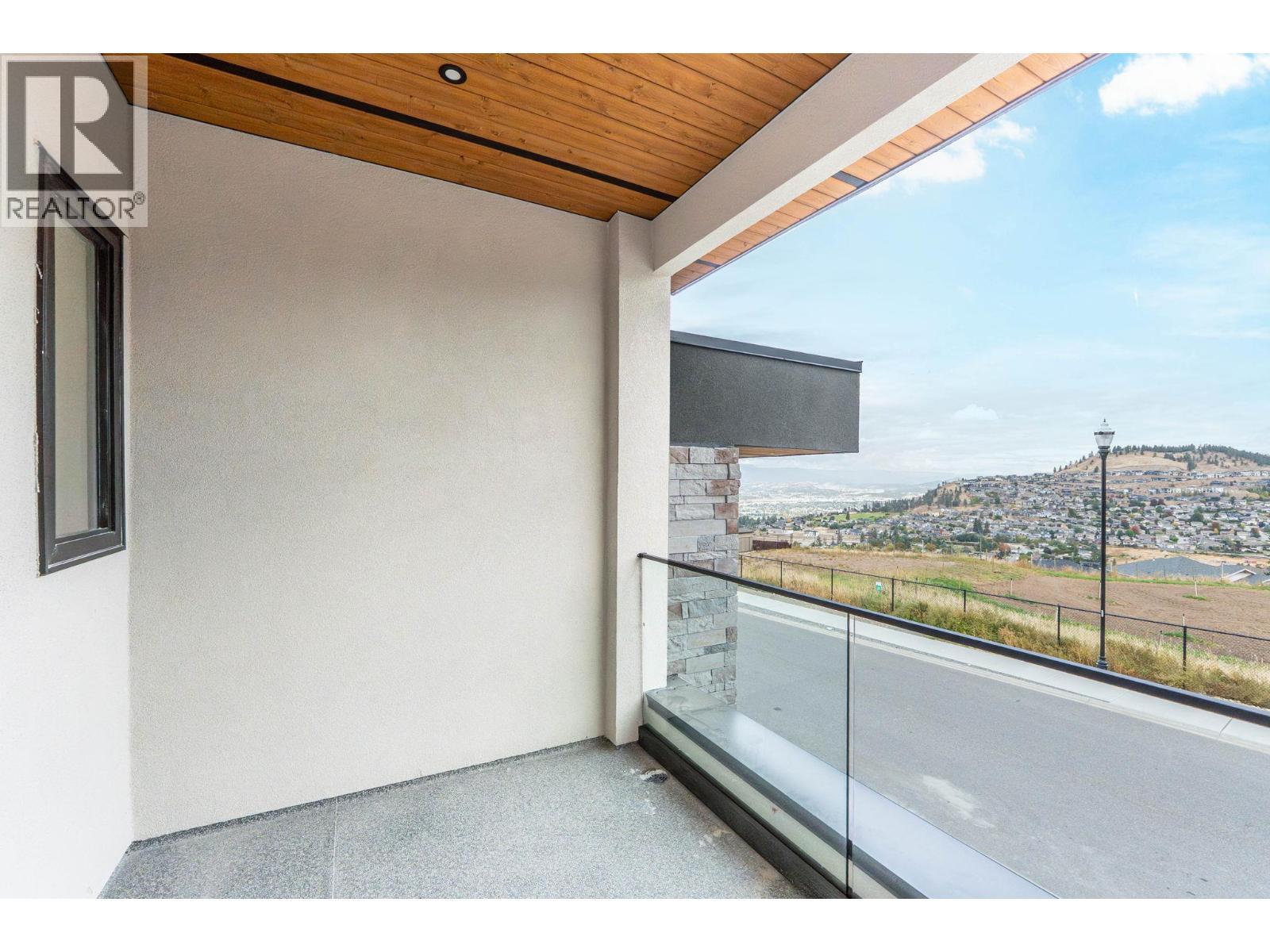 2095 Cortina Drive, Kelowna, BC - Outdoor With Balcony With Exterior