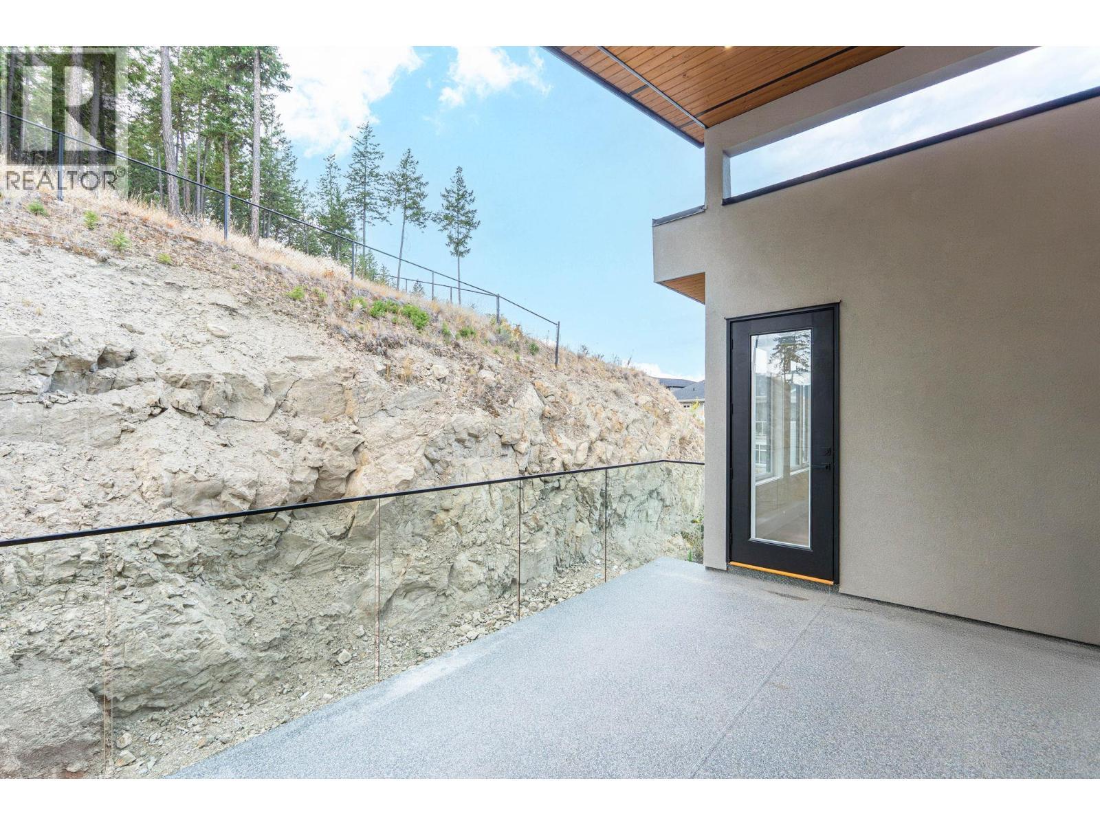 2095 Cortina Drive, Kelowna, BC - Outdoor With Balcony With Exterior