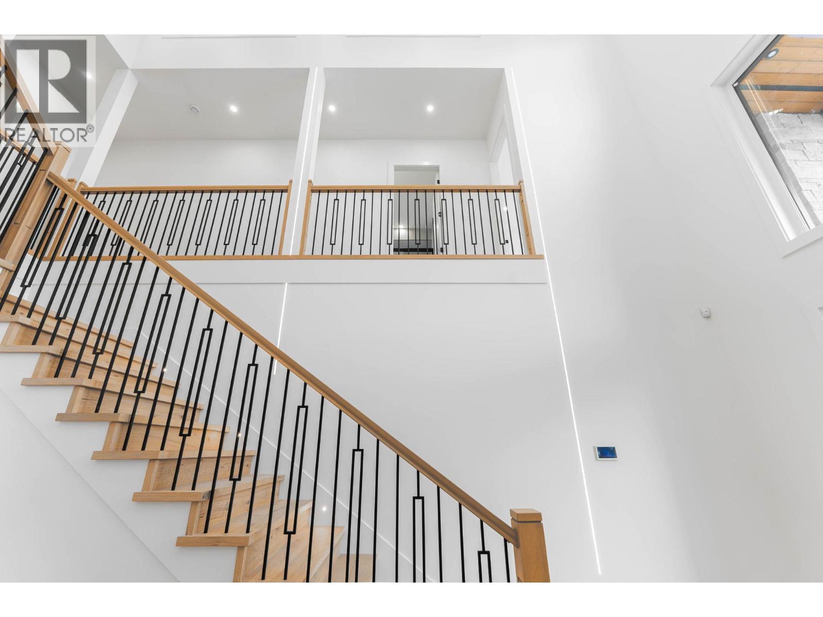 2095 Cortina Drive, Kelowna, BC - Indoor Photo Showing Other Room