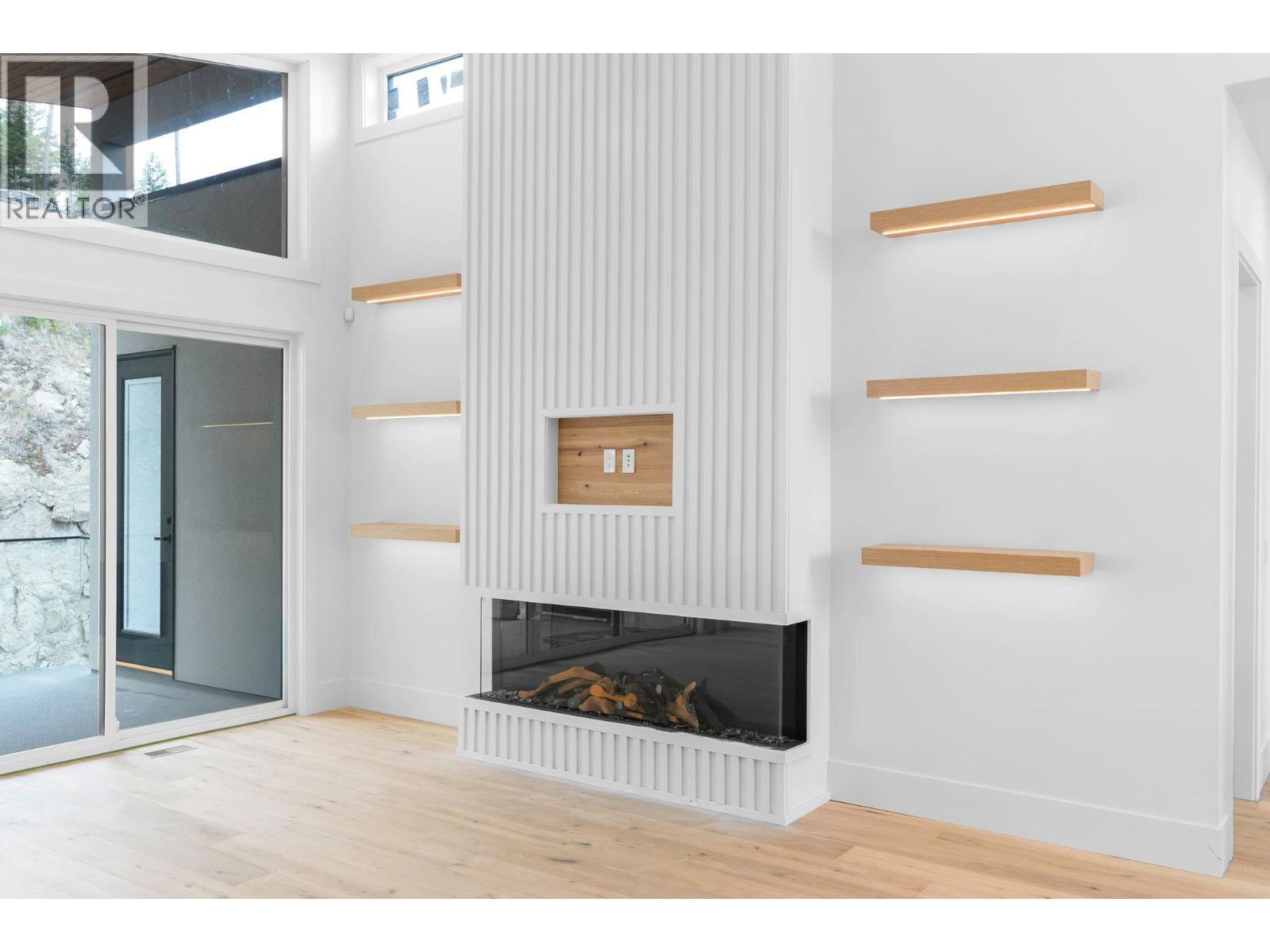 2095 Cortina Drive, Kelowna, BC - Indoor Photo Showing Other Room