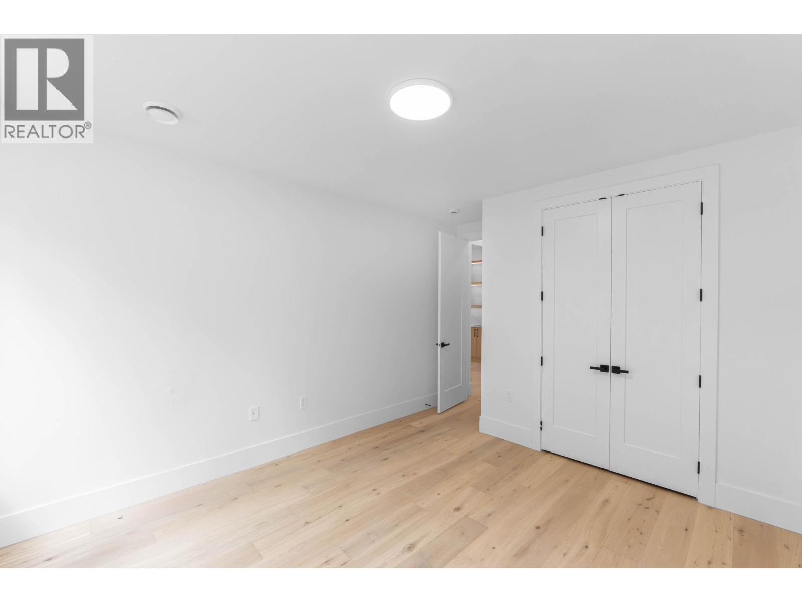 2095 Cortina Drive, Kelowna, BC - Indoor Photo Showing Other Room