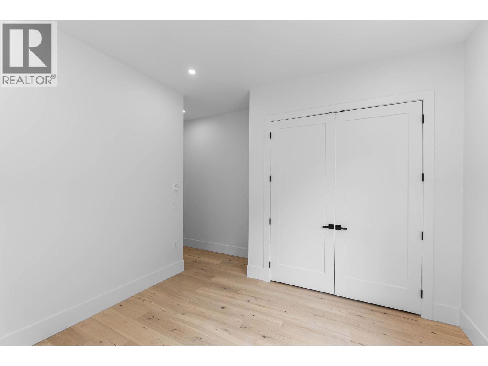 2095 Cortina Drive, Kelowna, BC - Indoor Photo Showing Other Room