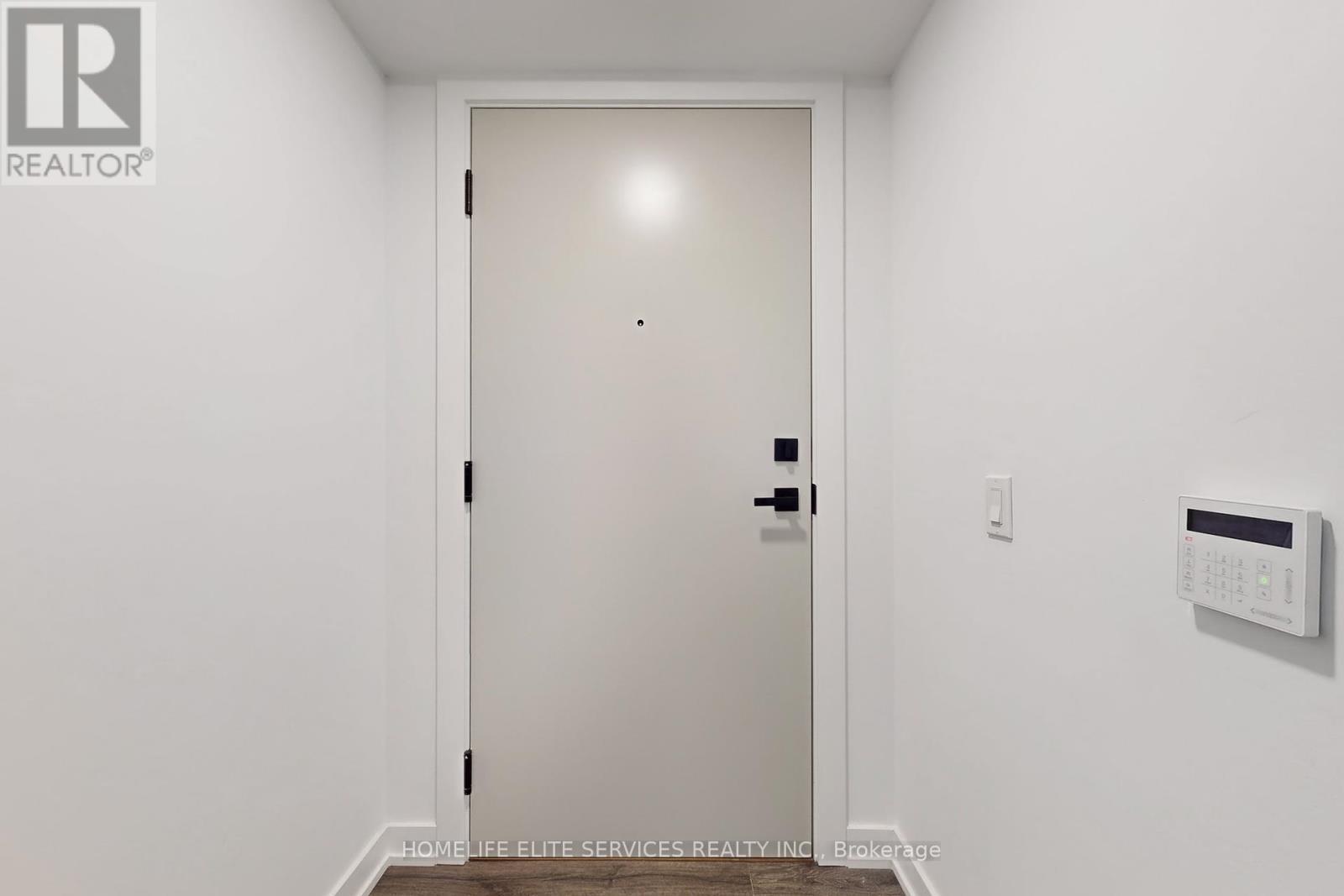 702 - 327 King Street W, Toronto, ON - Indoor Photo Showing Other Room