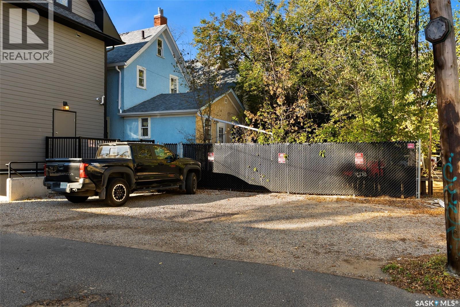 3126 13Th Avenue, Regina, SK