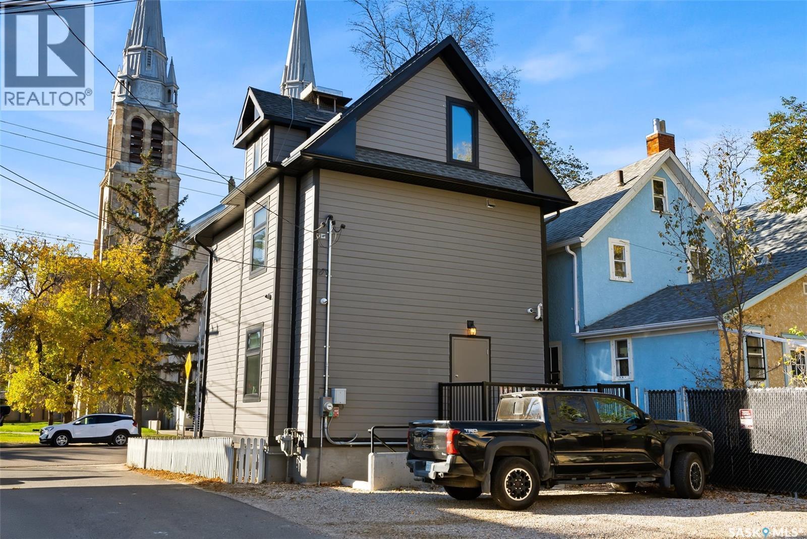 3126 13Th Avenue, Regina, SK