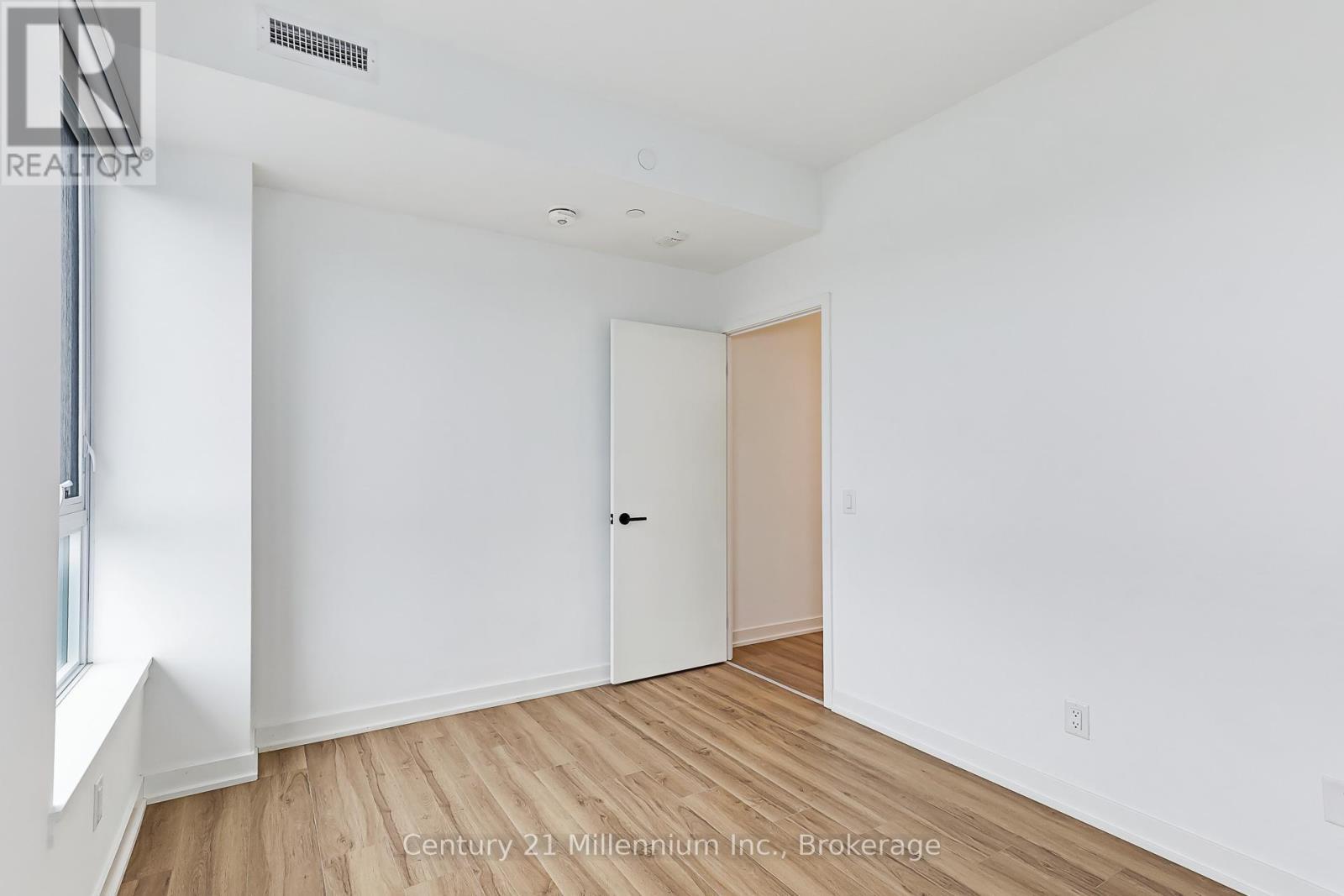 306 - 31 Huron Street, Collingwood, ON - Indoor Photo Showing Other Room