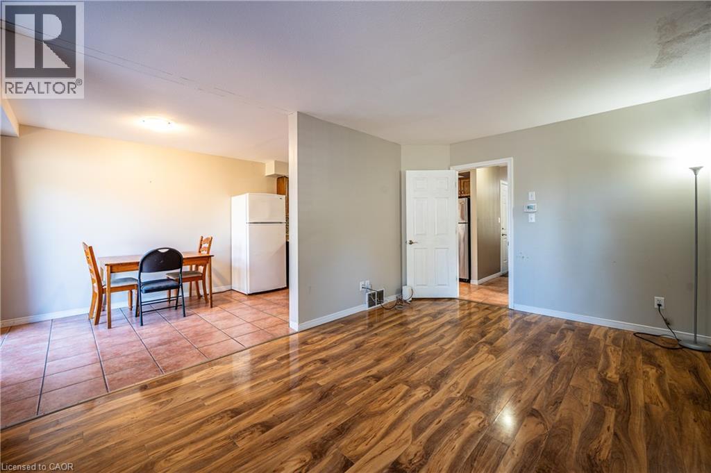 646 Basswood Street Unit# A, Waterloo, ON - Indoor