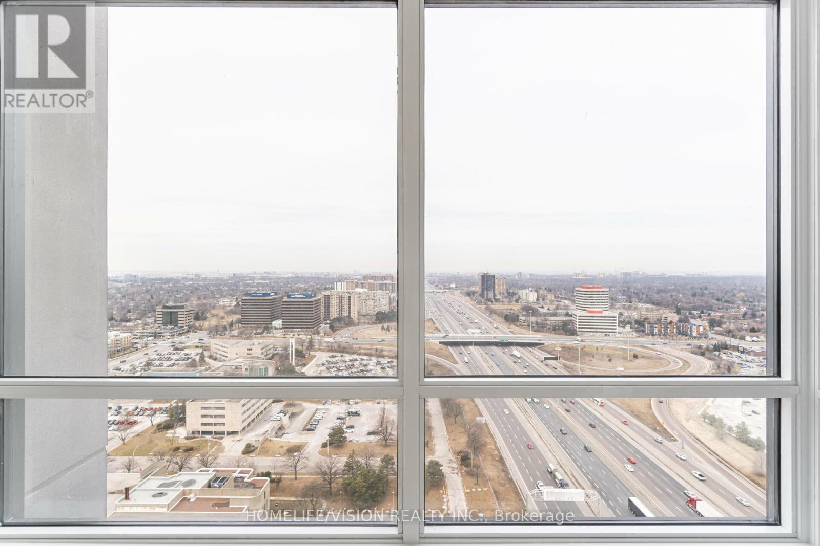 Ph06 - 10 Eva Road, Toronto, ON - Indoor Photo Showing Other Room