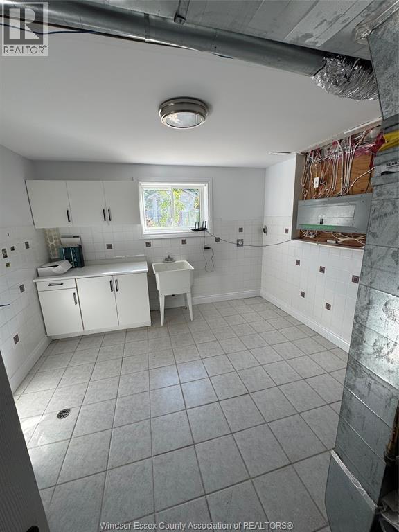 1930 Corbi Lane, Tecumseh, ON - Indoor