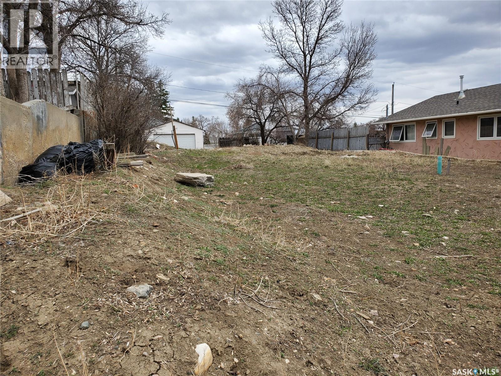 311 10Th Avenue Nw, Swift Current, SK